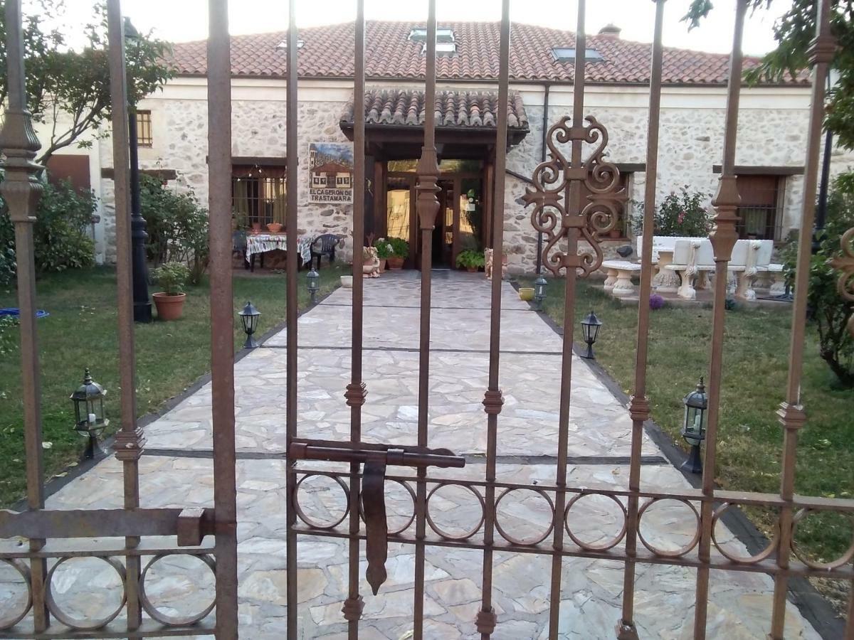 Caseron Trastamara Rascafría Esterno foto